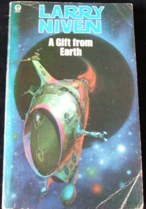 Cover of 'A Gift from Earth' - Futura Edition 1978